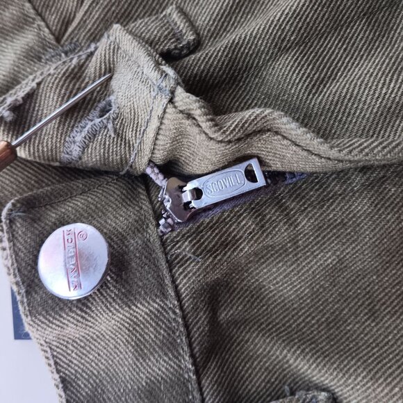 27" Vintage Maverick Olive Green Denim Cutoff Shorts Frayed Hem 1970's Hippy USA - Picture 8 of 9